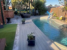 Lakeside Manor 2 Private Bedrooms with amenities