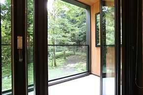 SEVEN TREES BY AOKIKO