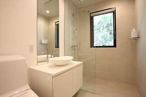 SEVEN TREES BY AOKIKO