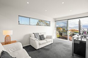 Tranquil Tranmere- City Views- 3 Bedroom