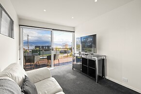 Tranquil Tranmere- City Views- 3 Bedroom