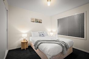 Tranquil Tranmere- City Views- 3 Bedroom