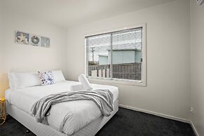 Tranquil Tranmere- City Views- 3 Bedroom