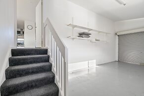 Tranquil Tranmere- City Views- 3 Bedroom