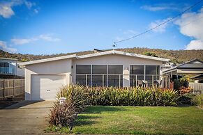 Tranquil Tranmere- City Views- 3 Bedroom