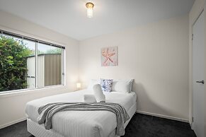 Tranquil Tranmere- City Views- 3 Bedroom