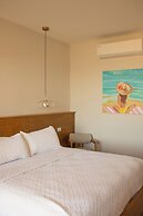 Costa Elegante Hotel & Suites