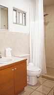Costa Elegante Hotel & Suites
