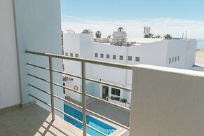 Costa Elegante Hotel & Suites