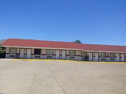 Brooks City Executive Inn