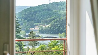 Gapyeong Yeonkkocchosu Pet Pension