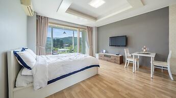 Gapyeong Yeonkkocchosu Pet Pension