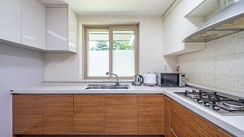 Gapyeong Yeonkkocchosu Pet Pension