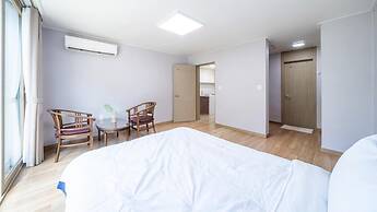 Gapyeong Yeonkkocchosu Pet Pension