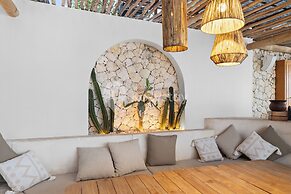 AbbyBelle Villa by Kozystay | Private Karma Beach