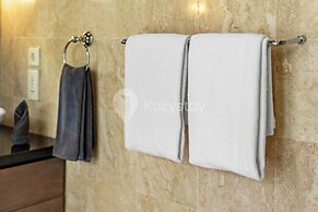 AbbyBelle Villa by Kozystay | Private Karma Beach