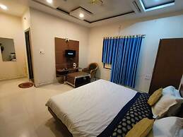 Hotel Basant Palace