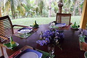 Peacock Point - Whole Villa 2 Bedroom (Sleeps 4)