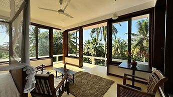 Peacock Point - Whole Villa 2 Bedroom (Sleeps 4)