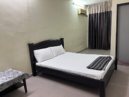 OYO 90982 Hifi Rooms Homes