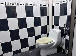 OYO 90982 Hifi Rooms Homes