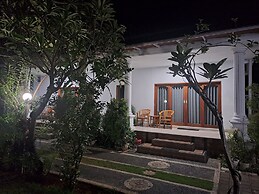 srinadi guest house
