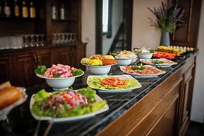 Trang Trang Luxury Hotel