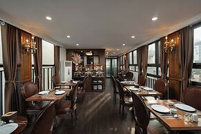 Trang Trang Luxury Hotel