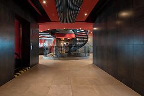 Colour that Pops by YourHost