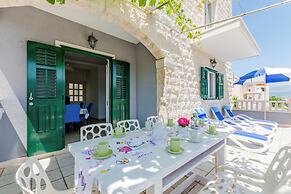 Apartment Blue Oasis