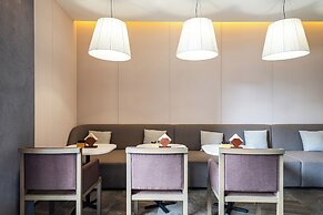 Guangzhou Tianhe Taikoo Hui Rezenxuan Hotel