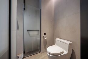 Guangzhou Tianhe Taikoo Hui Rezenxuan Hotel