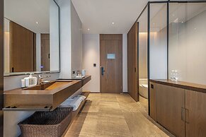 Guangzhou Tianhe Taikoo Hui Rezenxuan Hotel