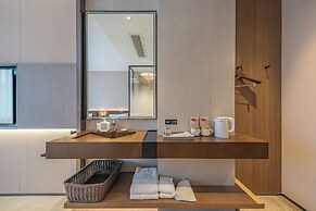 Guangzhou Tianhe Taikoo Hui Rezenxuan Hotel