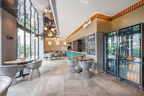 Guangzhou Tianhe Taikoo Hui Rezenxuan Hotel