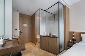 Guangzhou Tianhe Taikoo Hui Rezenxuan Hotel