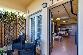 Home Rose, Montepulciano Route