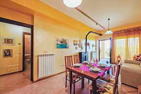 Home Rose, Montepulciano Route