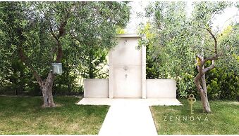 Zennova 61 Boutique Studio in Nikiti