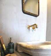 Zennova 61 Boutique Studio in Nikiti