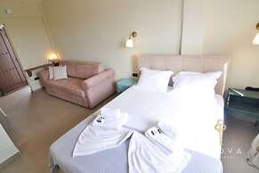 Zennova 61 Boutique Studio in Nikiti