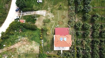 Zennova 61 Boutique Studio in Nikiti