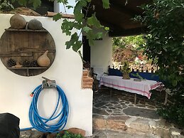 Mylopetra Four Seasons Traditional House