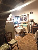 Mylopetra Four Seasons Traditional House