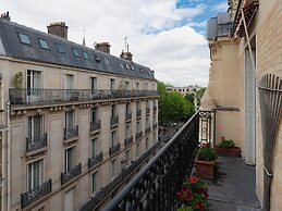 Paris Les Sablons Elegant residence