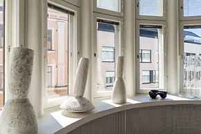 Stunning Downtown Retreat