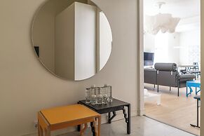 Stunning Downtown Retreat