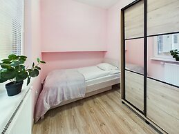 Wooden Cracow Apartment by Renters