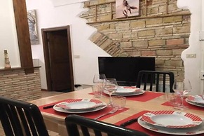 Caratteristico Appartamento In Centro