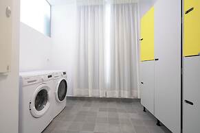 Naranjas y Limones, by Homing U